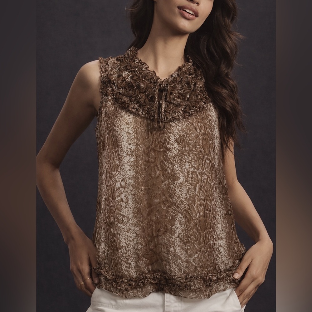 BLUE TASSEL: Brown Ruffle Tank